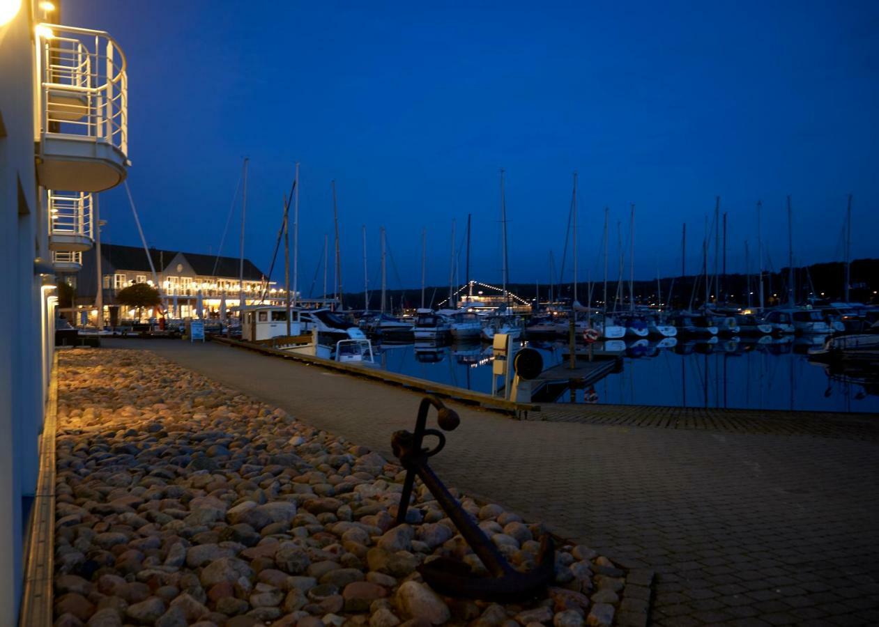 BB-Hotel Aarhus Havnehotellet Buitenkant foto